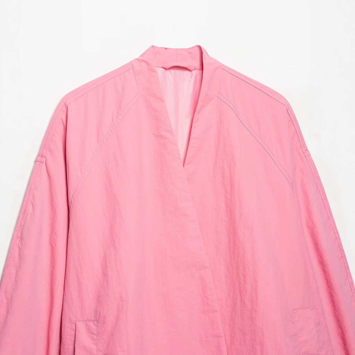V-neck lantern sleeve pilot jacket
