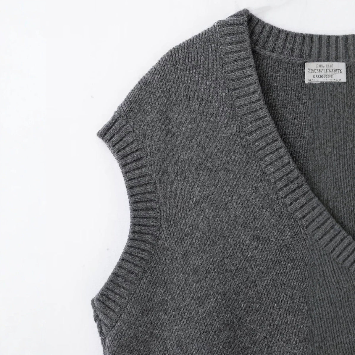 Women's V-neck Knitted Shirt Tank Top Sweater