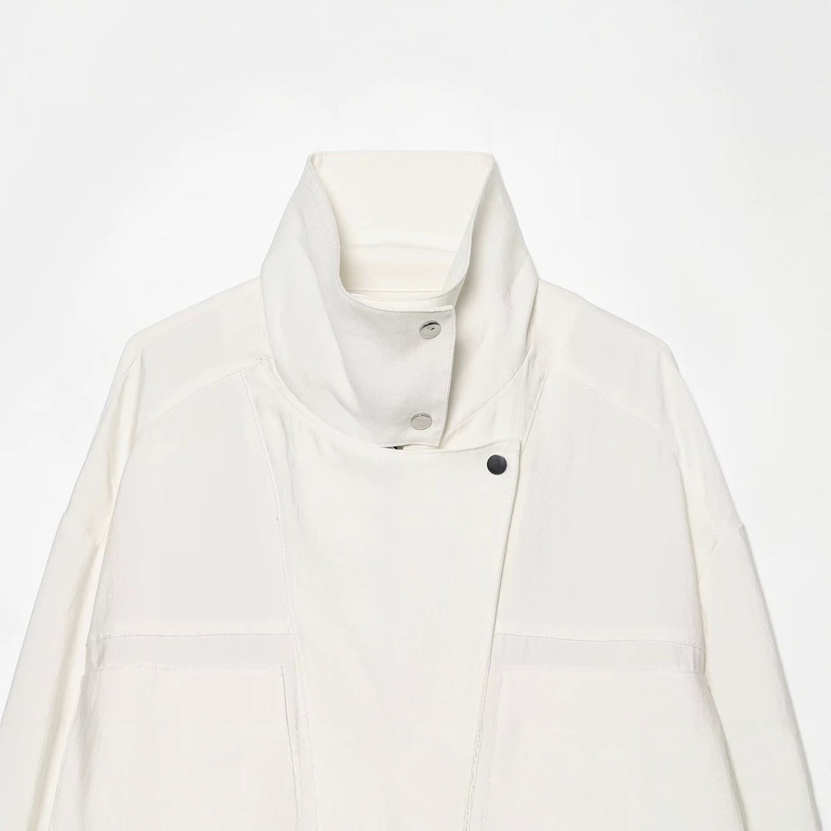 Casual loose pocket trimmed buckle stand up collar jacket